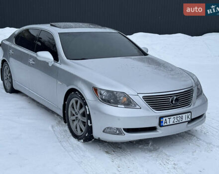 Серый Лексус ЛС, объемом двигателя 4.61 л и пробегом 240 тыс. км за 8500 $, фото 15 на Automoto.ua