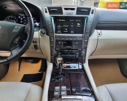 Серый Лексус ЛС, объемом двигателя 4.97 л и пробегом 237 тыс. км за 16999 $, фото 45 на Automoto.ua