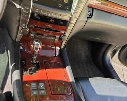 Серый Лексус ЛС, объемом двигателя 5 л и пробегом 280 тыс. км за 18999 $, фото 6 на Automoto.ua