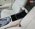 Сірий Лексус ЛС, об'ємом двигуна 5 л та пробігом 237 тис. км за 15499 $, фото 80 на Automoto.ua