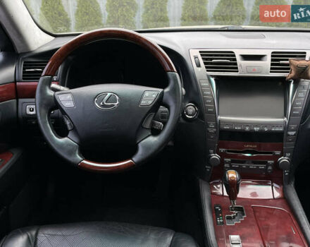 Серый Лексус ЛС, объемом двигателя 4.6 л и пробегом 195 тыс. км за 9950 $, фото 21 на Automoto.ua