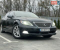 Серый Лексус ЛС, объемом двигателя 4.6 л и пробегом 195 тыс. км за 9950 $, фото 2 на Automoto.ua
