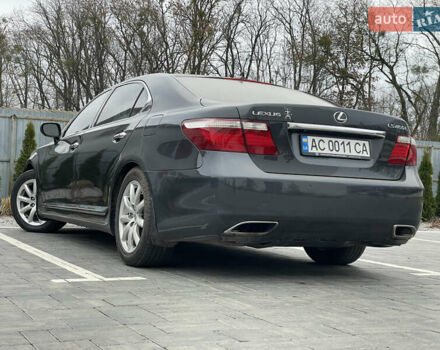 Серый Лексус ЛС, объемом двигателя 4.6 л и пробегом 195 тыс. км за 9950 $, фото 11 на Automoto.ua
