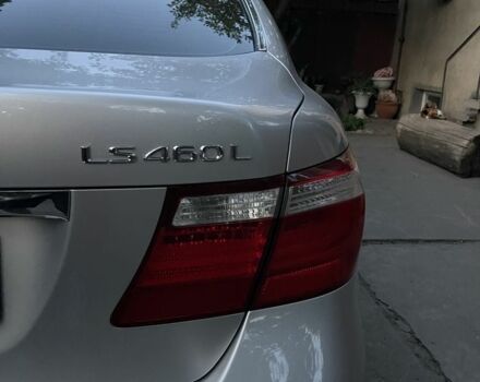 Серый Лексус ЛС, объемом двигателя 4.6 л и пробегом 190 тыс. км за 10499 $, фото 4 на Automoto.ua