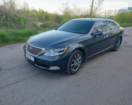 Серый Лексус ЛС, объемом двигателя 5 л и пробегом 380 тыс. км за 13900 $, фото 21 на Automoto.ua