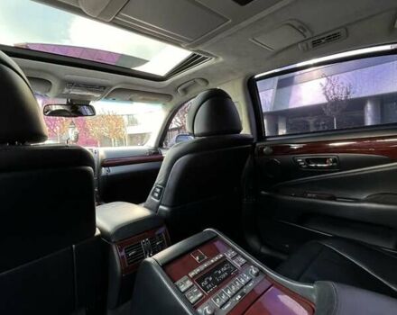 Сірий Лексус ЛС, об'ємом двигуна 4.61 л та пробігом 220 тис. км за 11500 $, фото 22 на Automoto.ua