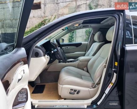 Серый Лексус ЛС, объемом двигателя 4.97 л и пробегом 237 тыс. км за 16999 $, фото 26 на Automoto.ua