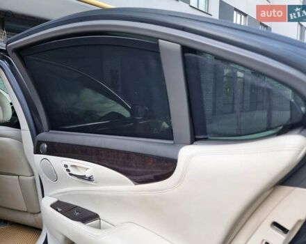 Серый Лексус ЛС, объемом двигателя 4.97 л и пробегом 237 тыс. км за 16999 $, фото 78 на Automoto.ua