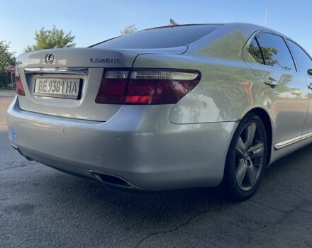 Серый Лексус ЛС, объемом двигателя 4.6 л и пробегом 190 тыс. км за 10499 $, фото 1 на Automoto.ua