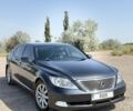 Сірий Лексус ЛС, об'ємом двигуна 4.6 л та пробігом 192 тис. км за 7000 $, фото 1 на Automoto.ua