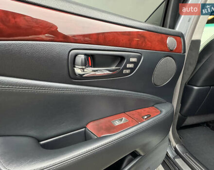 Серый Лексус ЛС, объемом двигателя 4.6 л и пробегом 116 тыс. км за 11700 $, фото 32 на Automoto.ua