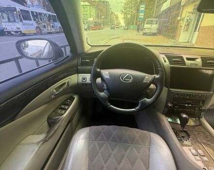 Серый Лексус ЛС, объемом двигателя 4.6 л и пробегом 260 тыс. км за 7900 $, фото 2 на Automoto.ua