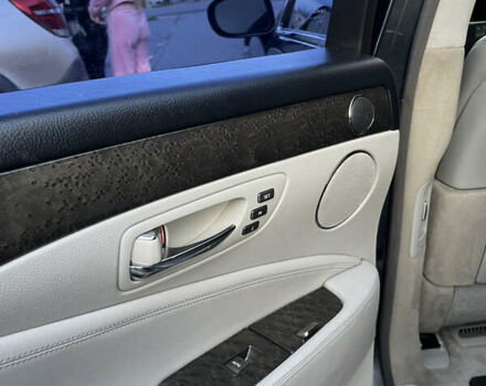 Серый Лексус ЛС, объемом двигателя 4.61 л и пробегом 263 тыс. км за 8000 $, фото 10 на Automoto.ua