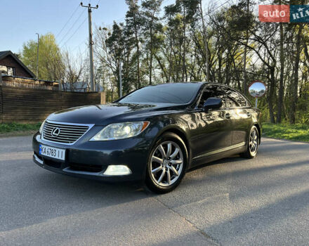 Серый Лексус ЛС, объемом двигателя 4.61 л и пробегом 238 тыс. км за 13000 $, фото 1 на Automoto.ua