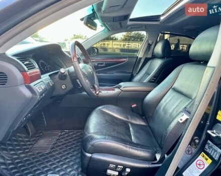 Сірий Лексус ЛС, об'ємом двигуна 4.61 л та пробігом 230 тис. км за 13900 $, фото 17 на Automoto.ua