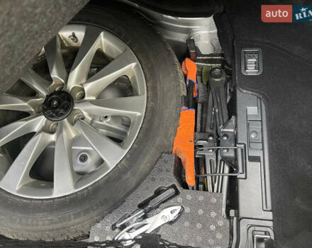 Серый Лексус ЛС, объемом двигателя 4.6 л и пробегом 145 тыс. км за 25000 $, фото 11 на Automoto.ua