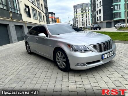 Сірий Лексус ЛС, об'ємом двигуна 4.6 л та пробігом 240 тис. км за 11500 $, фото 1 на Automoto.ua