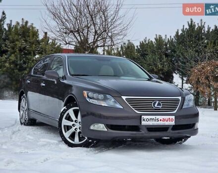 Сірий Лексус ЛС, об'ємом двигуна 5 л та пробігом 237 тис. км за 15499 $, фото 1 на Automoto.ua