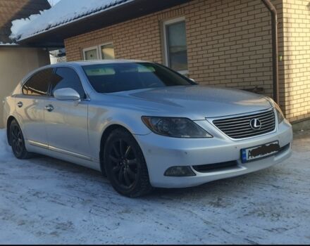 Серый Лексус ЛС, объемом двигателя 4.6 л и пробегом 307 тыс. км за 10300 $, фото 1 на Automoto.ua
