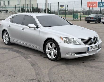 Серый Лексус ЛС, объемом двигателя 4.6 л и пробегом 230 тыс. км за 8500 $, фото 1 на Automoto.ua