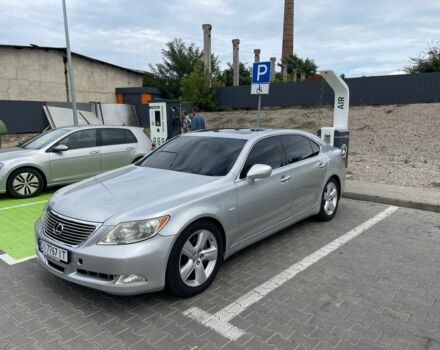 Серый Лексус ЛС, объемом двигателя 0 л и пробегом 422 тыс. км за 6927 $, фото 1 на Automoto.ua