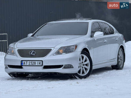 Серый Лексус ЛС, объемом двигателя 4.61 л и пробегом 240 тыс. км за 8500 $, фото 1 на Automoto.ua