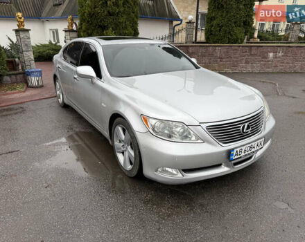 Сірий Лексус ЛС, об'ємом двигуна 4.61 л та пробігом 216 тис. км за 12800 $, фото 1 на Automoto.ua