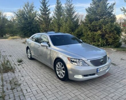 Серый Лексус ЛС, объемом двигателя 4.6 л и пробегом 220 тыс. км за 9800 $, фото 1 на Automoto.ua