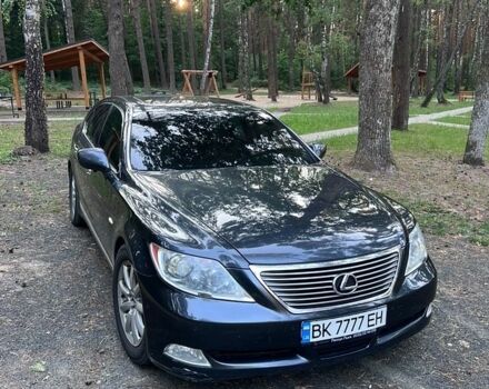 Сірий Лексус ЛС, об'ємом двигуна 4.61 л та пробігом 286 тис. км за 11500 $, фото 1 на Automoto.ua