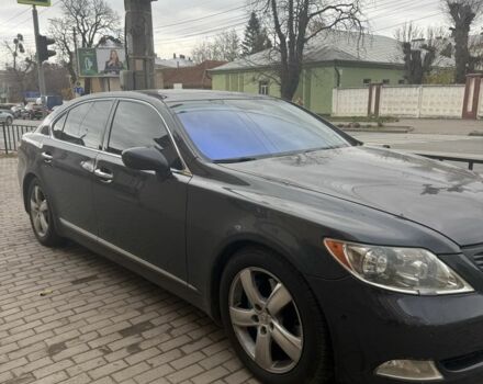 Сірий Лексус ЛС, об'ємом двигуна 4.6 л та пробігом 260 тис. км за 7900 $, фото 1 на Automoto.ua