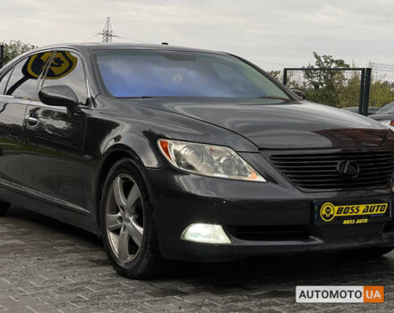Серый Лексус ЛС, объемом двигателя 4.6 л и пробегом 245 тыс. км за 9800 $, фото 1 на Automoto.ua