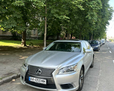 Сірий Лексус ЛС, об'ємом двигуна 4.61 л та пробігом 170 тис. км за 27500 $, фото 1 на Automoto.ua