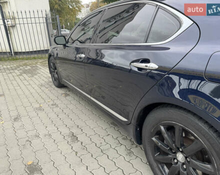 Синий Лексус ЛС, объемом двигателя 4.6 л и пробегом 300 тыс. км за 7500 $, фото 7 на Automoto.ua