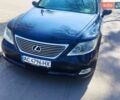 Синій Лексус ЛС, об'ємом двигуна 4.61 л та пробігом 300 тис. км за 8000 $, фото 1 на Automoto.ua