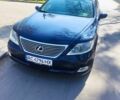 Синий Лексус ЛС, объемом двигателя 4.6 л и пробегом 300 тыс. км за 8000 $, фото 1 на Automoto.ua