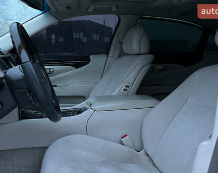 Синий Лексус ЛС, объемом двигателя 4.61 л и пробегом 224 тыс. км за 5999 $, фото 6 на Automoto.ua