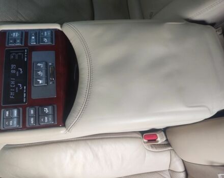 Синий Лексус ЛС, объемом двигателя 4 л и пробегом 220 тыс. км за 10717 $, фото 4 на Automoto.ua