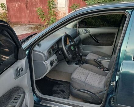 Синій Лексус ЛС, об'ємом двигуна 0 л та пробігом 300 тис. км за 7013 $, фото 5 на Automoto.ua