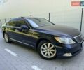 Синий Лексус ЛС, объемом двигателя 4.6 л и пробегом 260 тыс. км за 7900 $, фото 1 на Automoto.ua