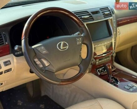 Синий Лексус ЛС, объемом двигателя 4.6 л и пробегом 163 тыс. км за 13499 $, фото 7 на Automoto.ua