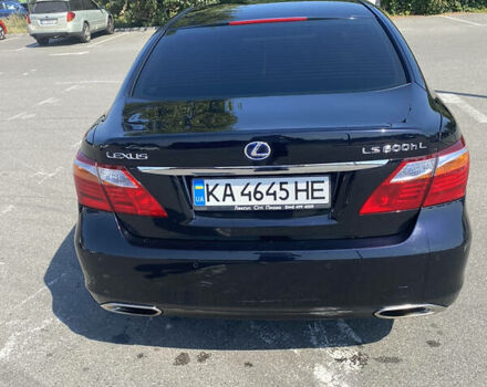 Синий Лексус ЛС, объемом двигателя 5 л и пробегом 132 тыс. км за 26500 $, фото 2 на Automoto.ua