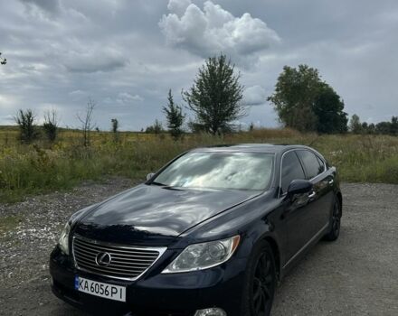 Синий Лексус ЛС, объемом двигателя 4.6 л и пробегом 298 тыс. км за 9000 $, фото 1 на Automoto.ua