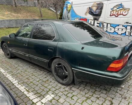 Зеленый Лексус ЛС, объемом двигателя 4 л и пробегом 374 тыс. км за 2000 $, фото 2 на Automoto.ua