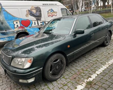 Зеленый Лексус ЛС, объемом двигателя 4 л и пробегом 374 тыс. км за 2000 $, фото 1 на Automoto.ua