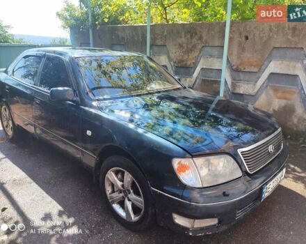 Зеленый Лексус ЛС, объемом двигателя 4 л и пробегом 300 тыс. км за 3000 $, фото 1 на Automoto.ua