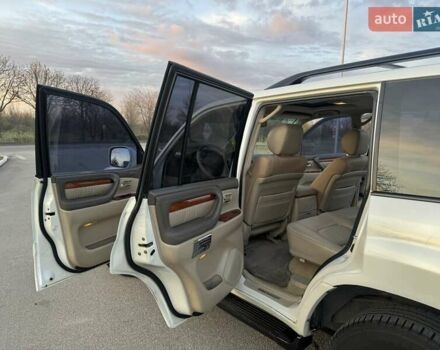 Білий Лексус ЛХ, об'ємом двигуна 4.7 л та пробігом 252 тис. км за 16499 $, фото 33 на Automoto.ua
