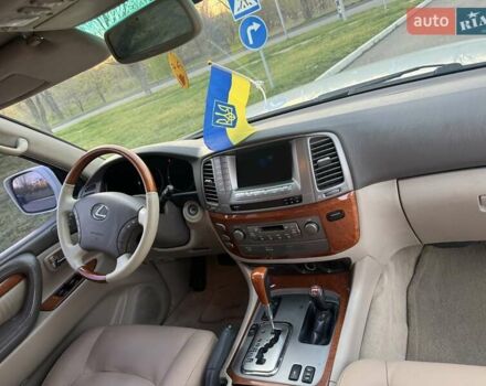 Білий Лексус ЛХ, об'ємом двигуна 4.7 л та пробігом 252 тис. км за 16499 $, фото 17 на Automoto.ua