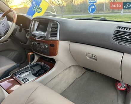 Білий Лексус ЛХ, об'ємом двигуна 4.7 л та пробігом 252 тис. км за 16499 $, фото 16 на Automoto.ua