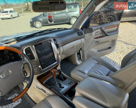 Белый Лексус ЛХ, объемом двигателя 4.66 л и пробегом 275 тыс. км за 15999 $, фото 16 на Automoto.ua