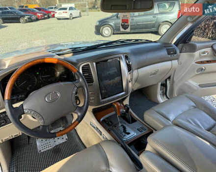 Белый Лексус ЛХ, объемом двигателя 4.66 л и пробегом 275 тыс. км за 15999 $, фото 15 на Automoto.ua